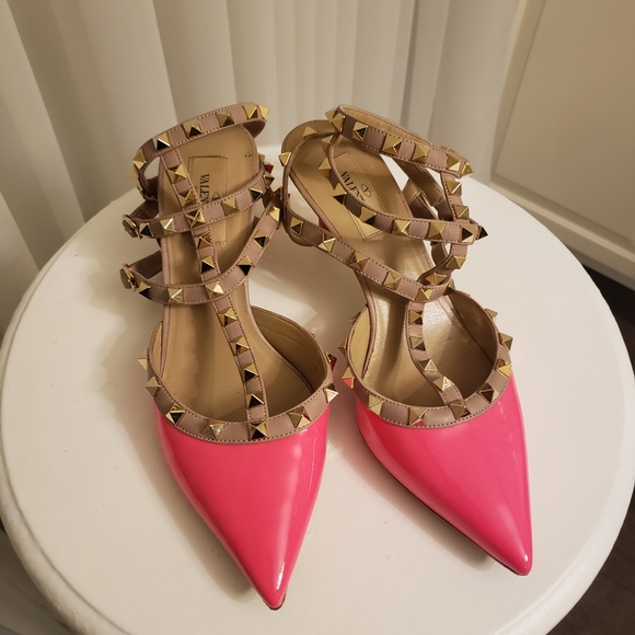 Valentino Rockstud Kitten Heels in Fushia - Picture 1 of 10